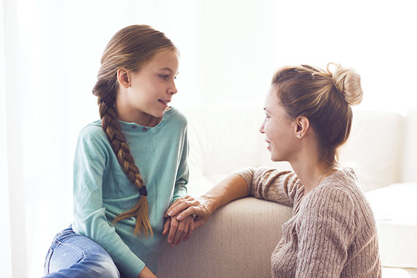 Siamo davvero meno intelligenti da un punto di vista emotivo? Aiutiamo i figli a vivere bene ogni emozione