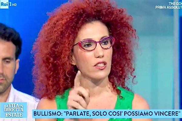La piaga sociale del bullismo. Come intervenire? Maura Manca ne ha parlato a La Vita in Diretta Estate