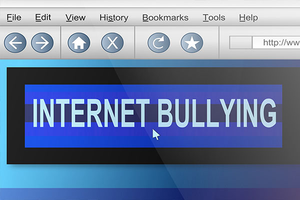 Una legge contro il cyberbullismo